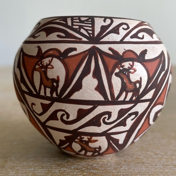 Miniature Zuni Heart Line Deer Olla - Picture 1 of 14